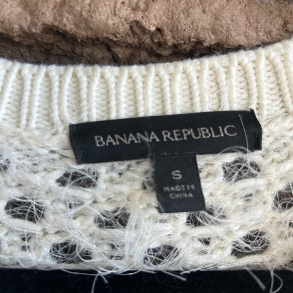 Banana Republic Ivory Sweater Eyelash Fringe Open Crochet Knit Size Small - Picture 6 of 8